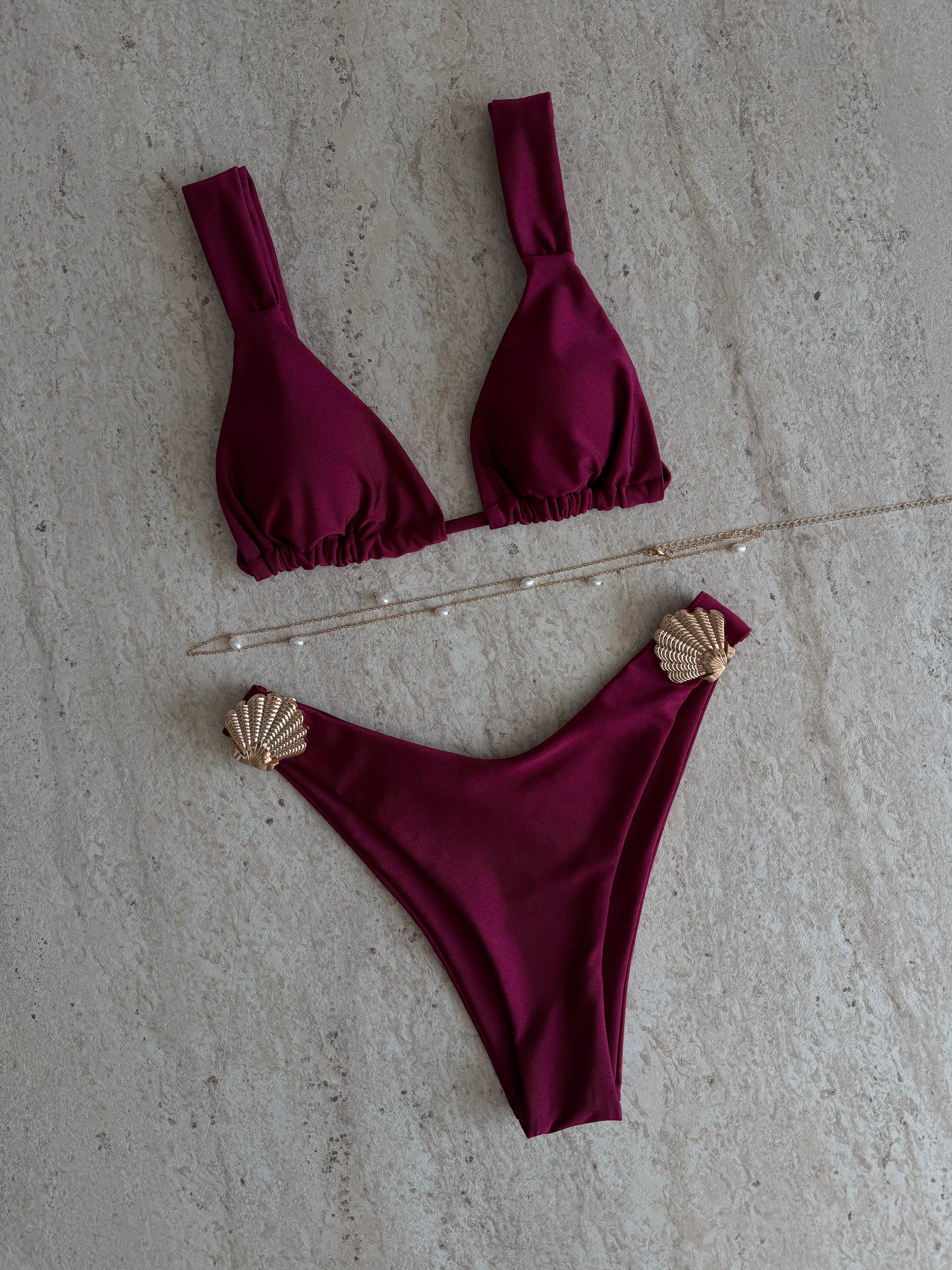 LOST SHELL IN BURGUNDY