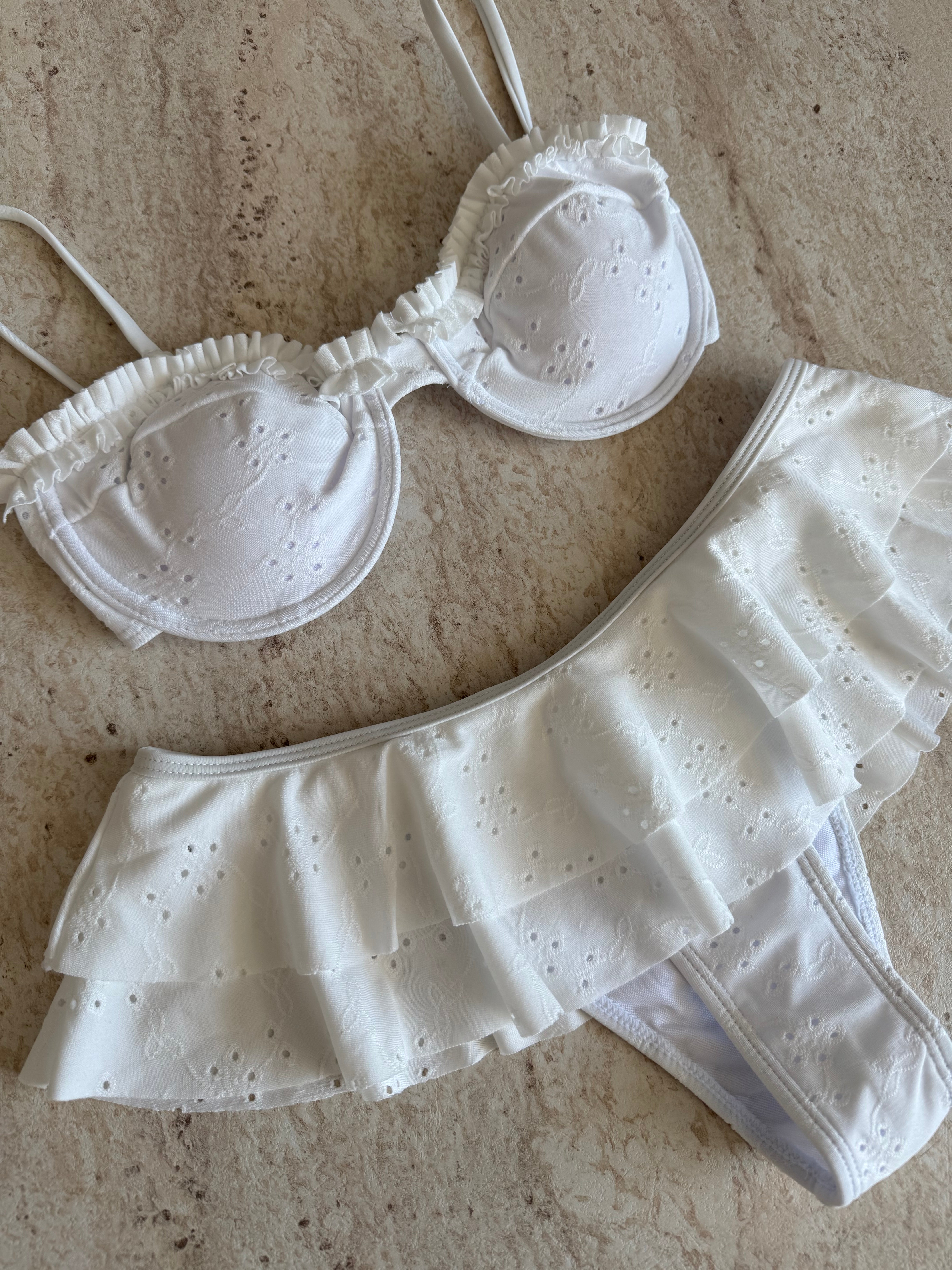 THE RUFFLE WHITE ‘KINI