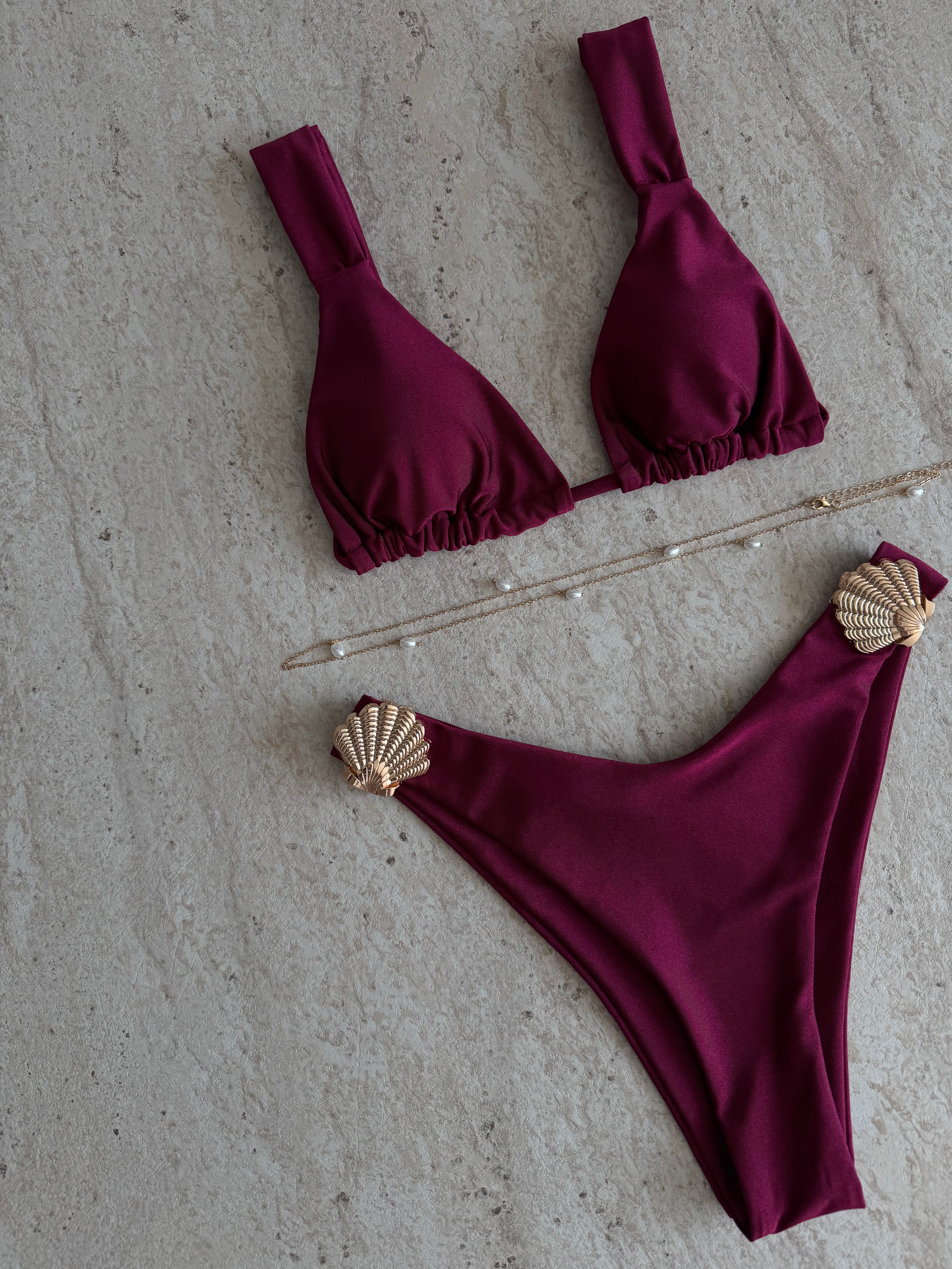 LOST SHELL IN BURGUNDY