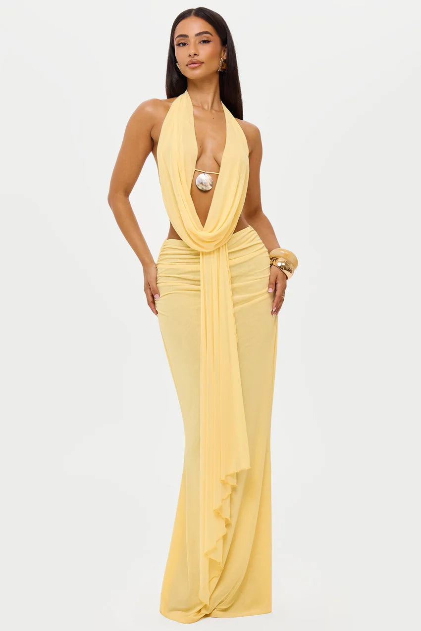 THE TROPICAL SET IN YELLOW